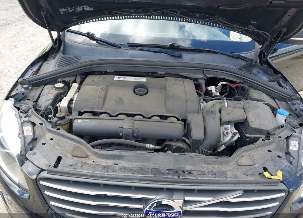 2015 VOLVO XC60 3.2 PLATINUM VIN: YV4952RD4F2596511