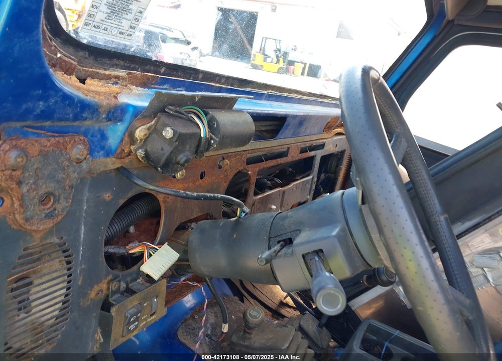 1992 JEEP WRANGLER / YJ VIN: 2J4FY29S1NJ528929