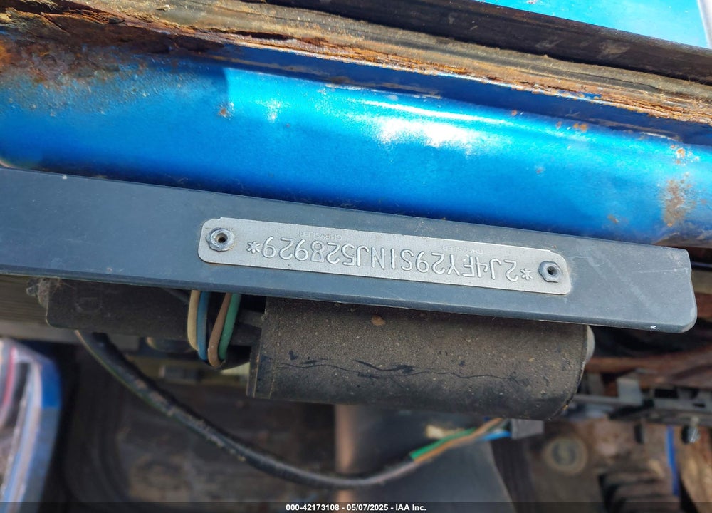 1992 JEEP WRANGLER / YJ VIN: 2J4FY29S1NJ528929