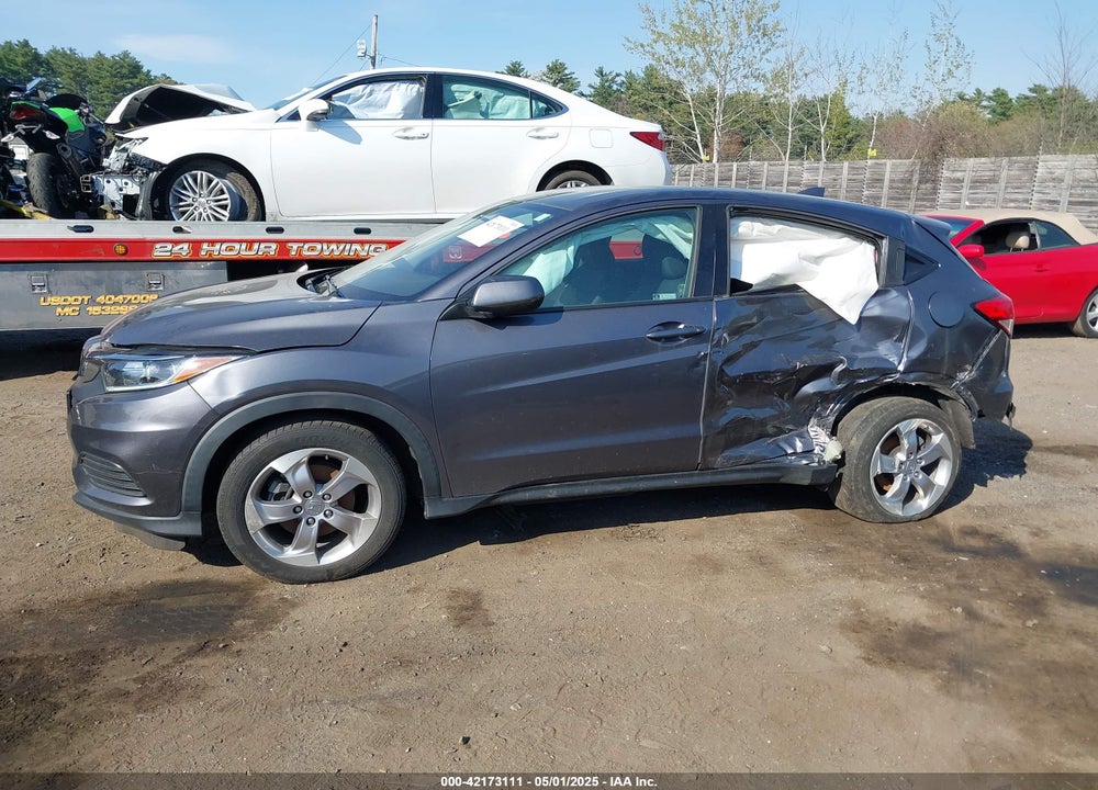 2021 HONDA HR-V VIN: 3CZRU6H3XMM755358