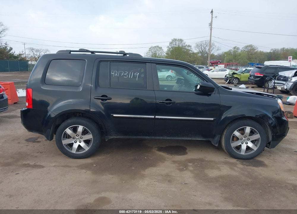 2012 HONDA PILOT TOURING VIN: 5FNYF4H97CB029657