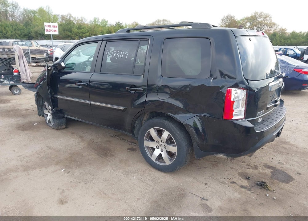 2012 HONDA PILOT TOURING VIN: 5FNYF4H97CB029657