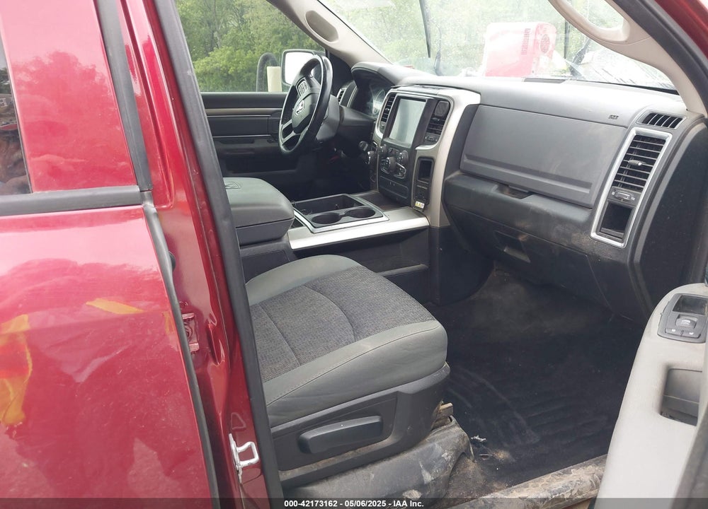 2015 RAM 1500 BIG HORN VIN: 3C6RR7LT4FG709361