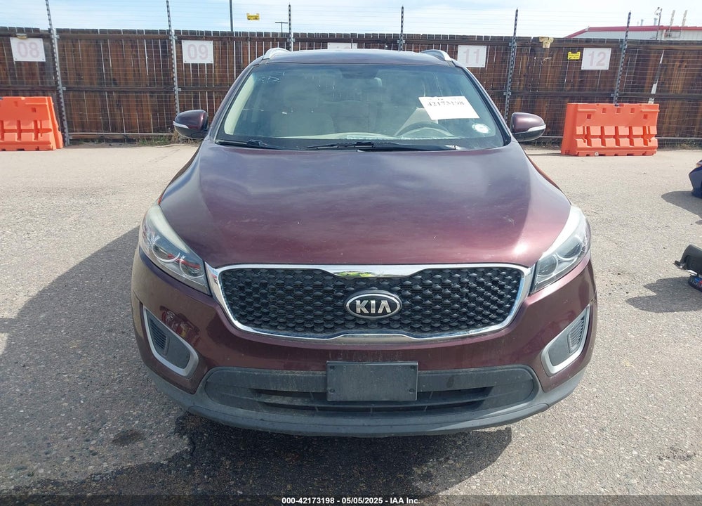 2017 KIA SORENTO 3.3L LX VIN: 5XYPGDA57HG227896