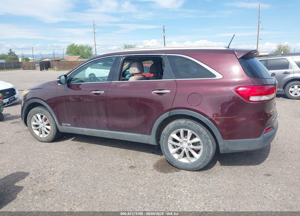 2017 KIA SORENTO 3.3L LX VIN: 5XYPGDA57HG227896