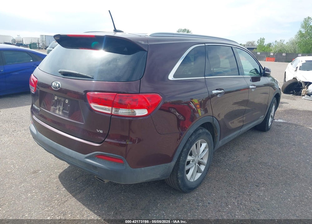 2017 KIA SORENTO 3.3L LX VIN: 5XYPGDA57HG227896