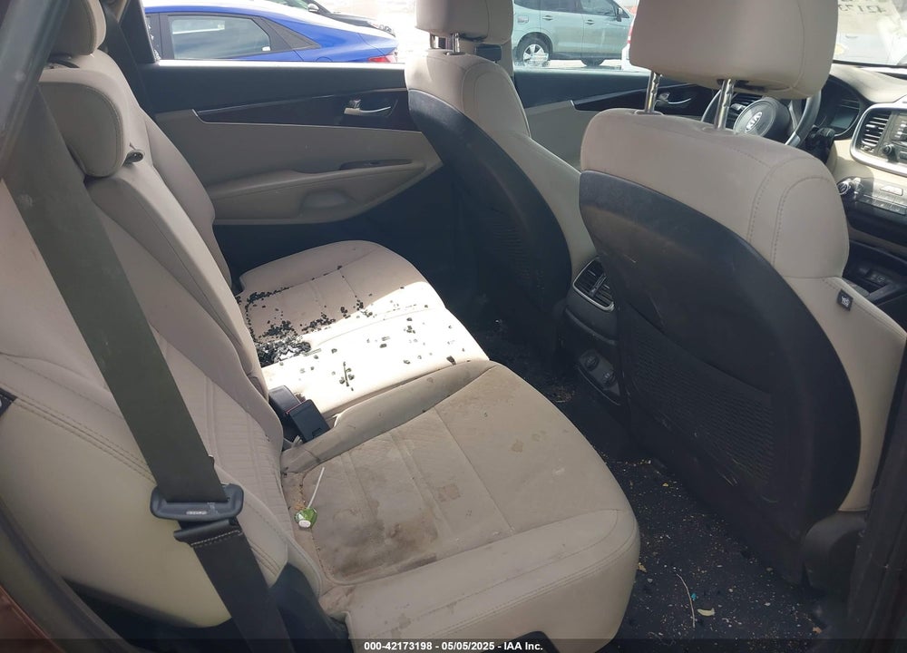 2017 KIA SORENTO 3.3L LX VIN: 5XYPGDA57HG227896