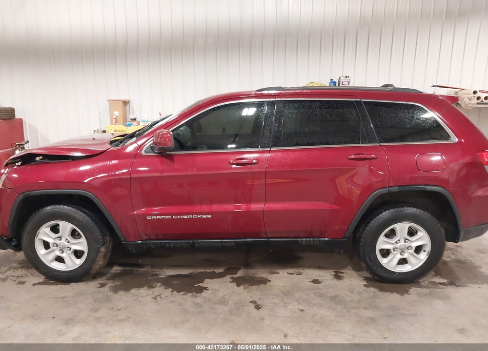 2015 JEEP GRAND CHEROKEE LAREDO VIN: 1C4RJFAG3FC804738