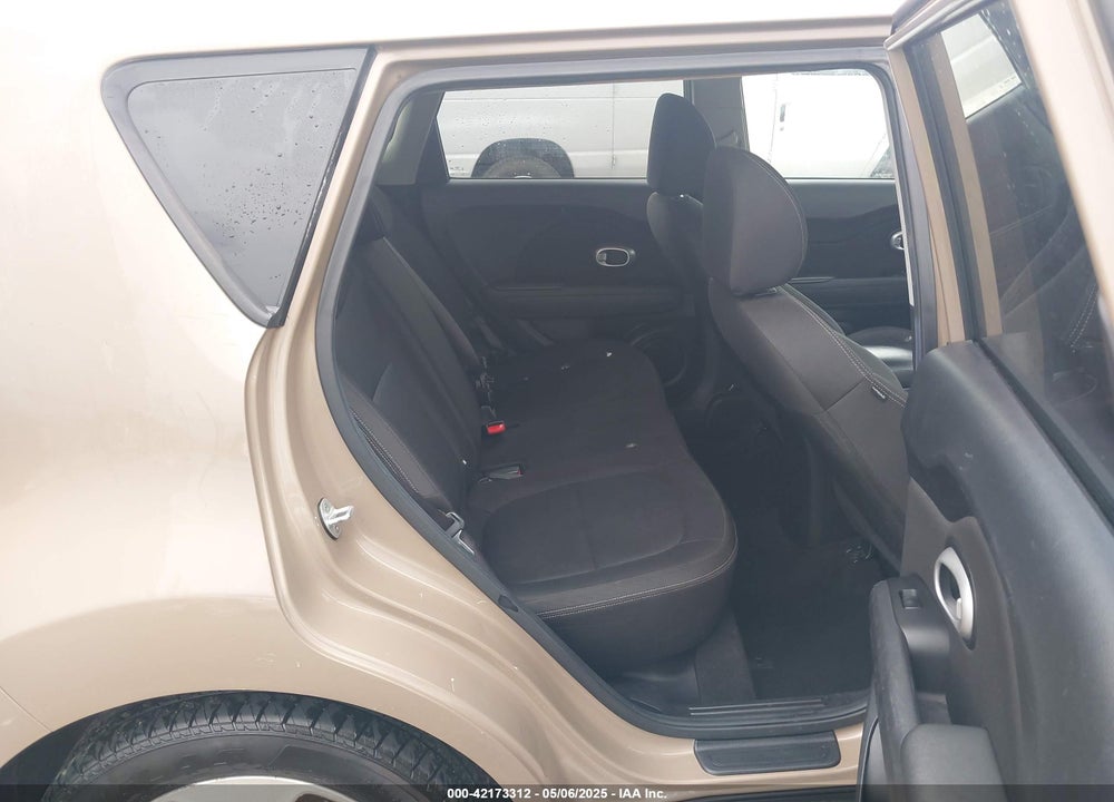 2016 KIA SOUL VIN: KNDJN2A20G7331731