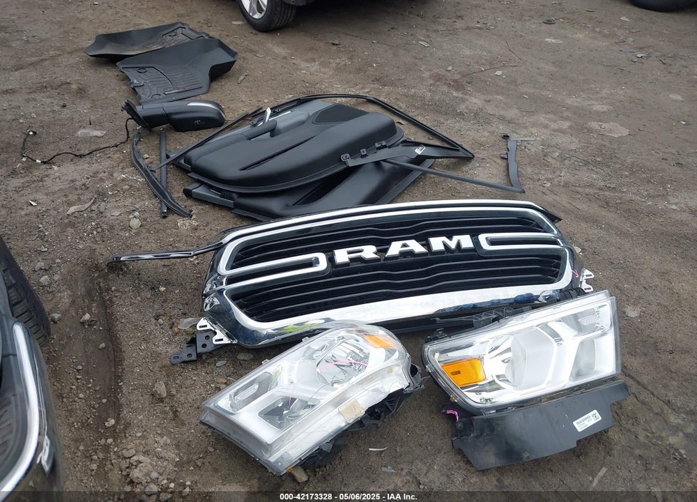 2019 RAM 1500 VIN: 1C6RRFFG7KN699046