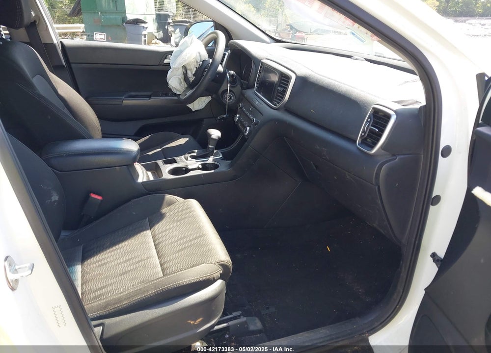 2021 KIA SPORTAGE LX VIN: KNDPM3AC1M7894309