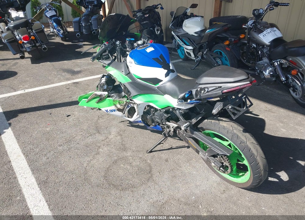 2024 KAWASAKI EX500 VIN: ML5EXGJ16RDA21004