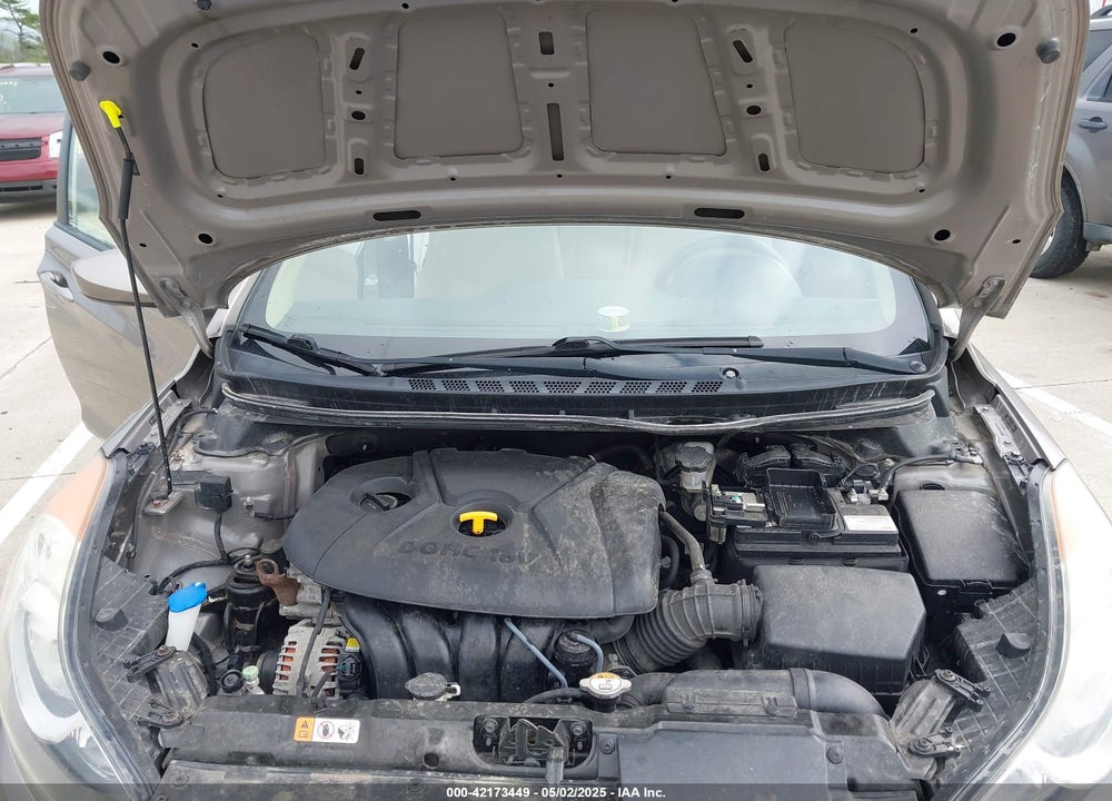 2013 HYUNDAI ELANTRA VIN: 5NPDH4AE0DH238595
