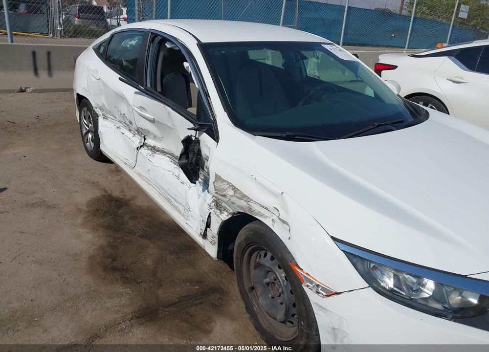 2017 HONDA CIVIC VIN: 2HGFC2F5XHH515211