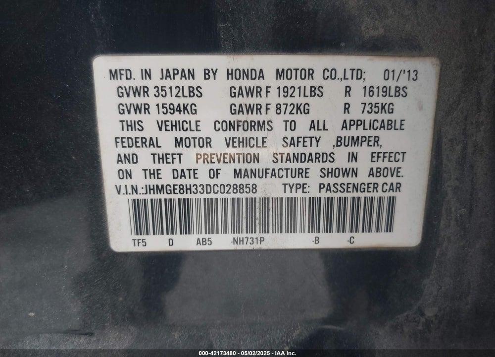 2013 HONDA FIT VIN: JHMGE8H33DC028858