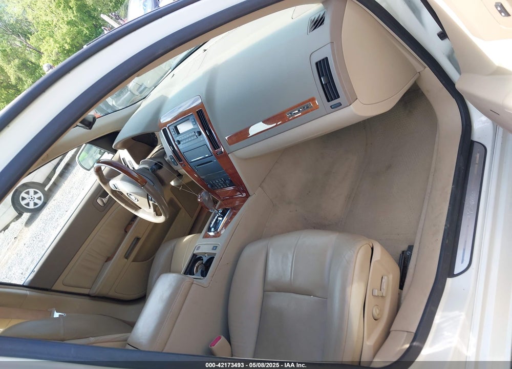 2007 CADILLAC STS VIN: 1G6DW677070114812
