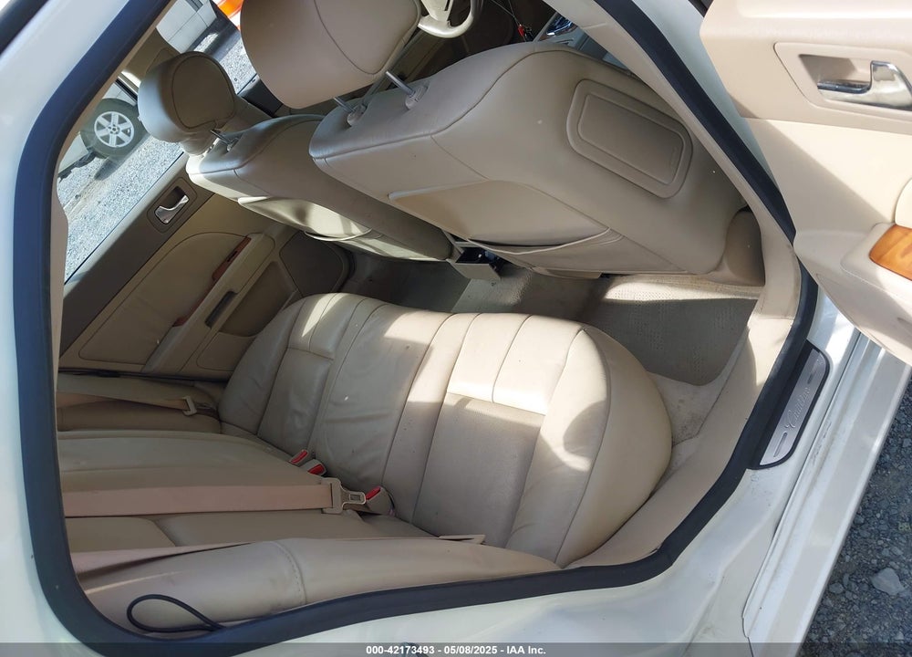 2007 CADILLAC STS VIN: 1G6DW677070114812