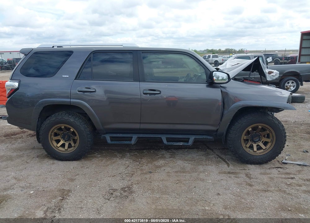 2016 TOYOTA 4RUNNER VIN: JTEBU5JR5G5310550