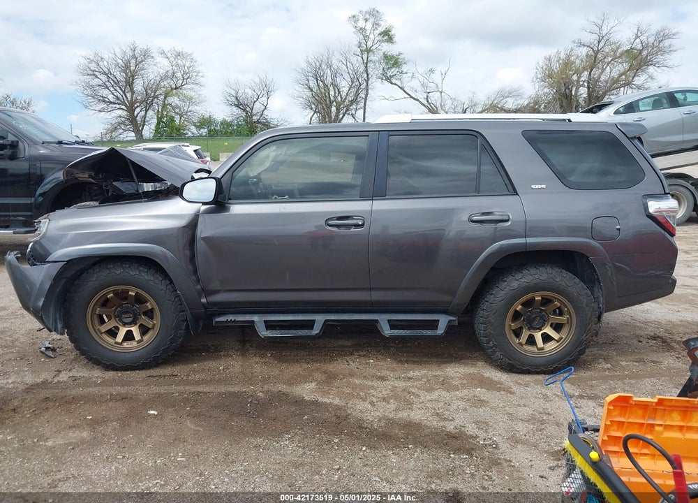 2016 TOYOTA 4RUNNER VIN: JTEBU5JR5G5310550