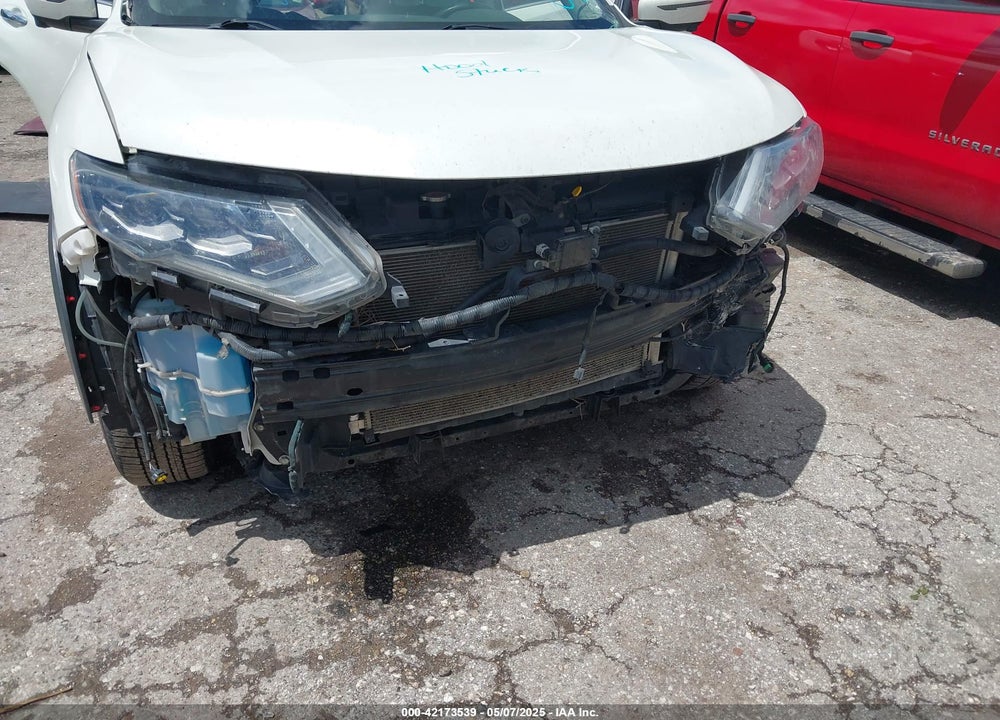 2017 NISSAN ROGUE VIN: 5N1AT2MV1HC794980