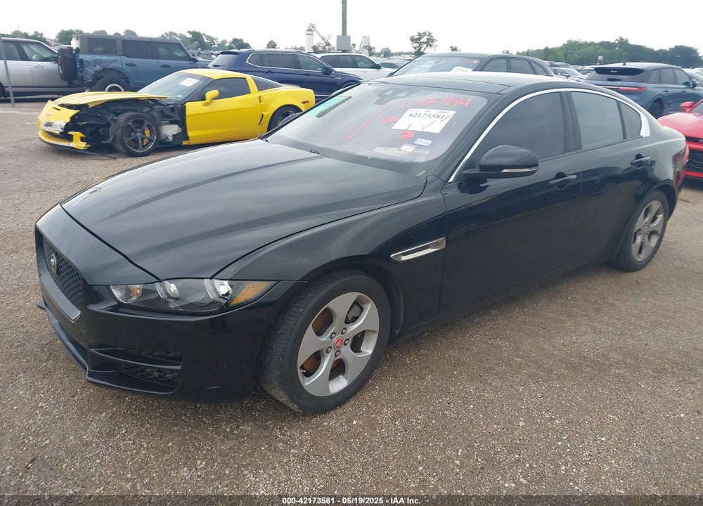 2017 JAGUAR XE VIN: SAJAR4BG2HA977059