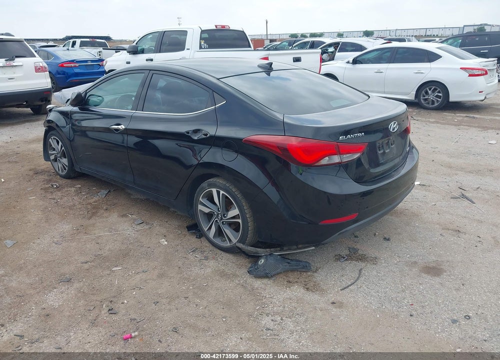 2014 HYUNDAI ELANTRA VIN: 5NPDH4AE2EH500795
