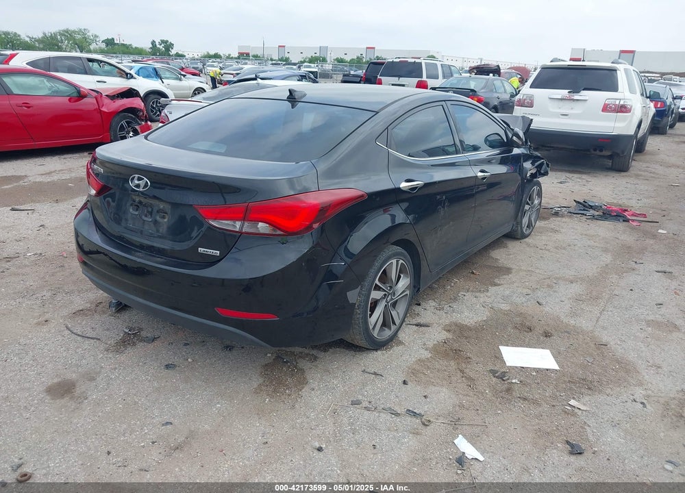 2014 HYUNDAI ELANTRA VIN: 5NPDH4AE2EH500795