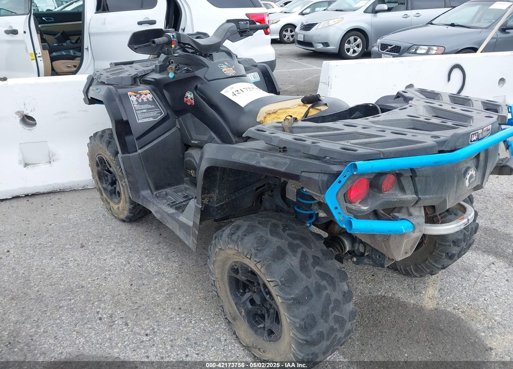 2016 CAN-AM OUTLANDER MAX XT 1000R/XT-P 1000R VIN: 3JBLPAX26GJ000909