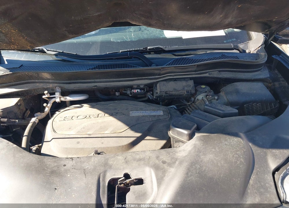 2019 HONDA PILOT TOURING VIN: 5FNYF5H95KB019150