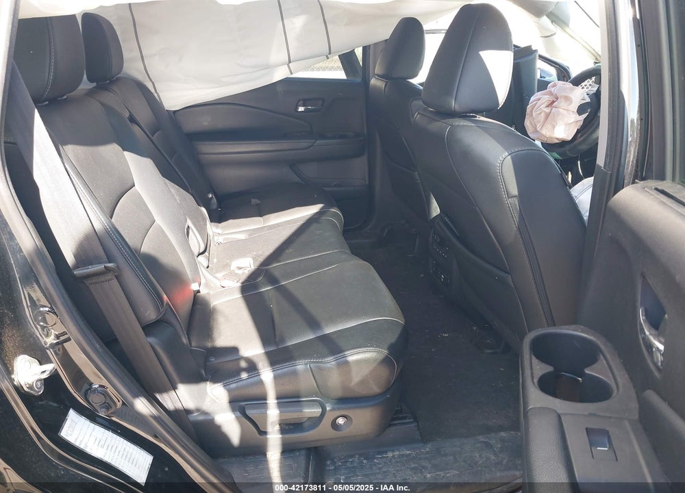 2019 HONDA PILOT TOURING VIN: 5FNYF5H95KB019150