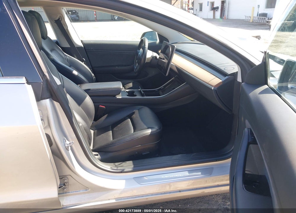 2018 TESLA MODEL 3 VIN: 5YJ3E1EB4JF091128
