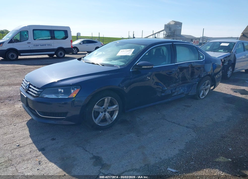 2012 VOLKSWAGEN PASSAT VIN: 1VWBH7A3XCC043019