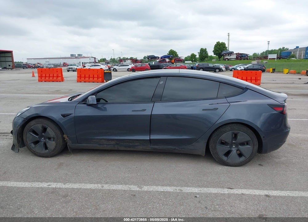 2021 TESLA MODEL 3 STANDARD RANGE PLUS REAR-WHEEL DRIVE VIN: 5YJ3E1EA2MF849124
