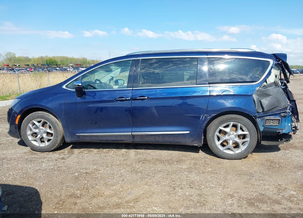 2019 CHRYSLER PACIFICA LIMITED VIN: 2C4RC1GG2KR655440