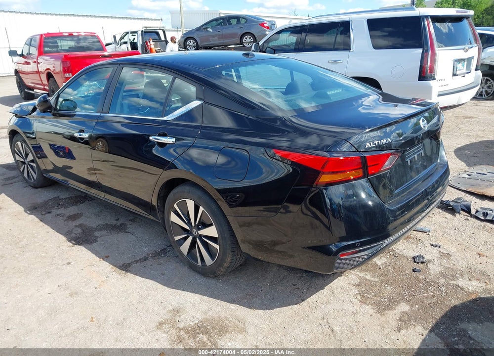 2022 NISSAN ALTIMA SV FWD VIN: 1N4BL4DV0NN369132