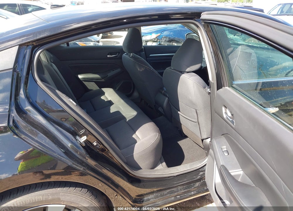 2022 NISSAN ALTIMA SV FWD VIN: 1N4BL4DV0NN369132