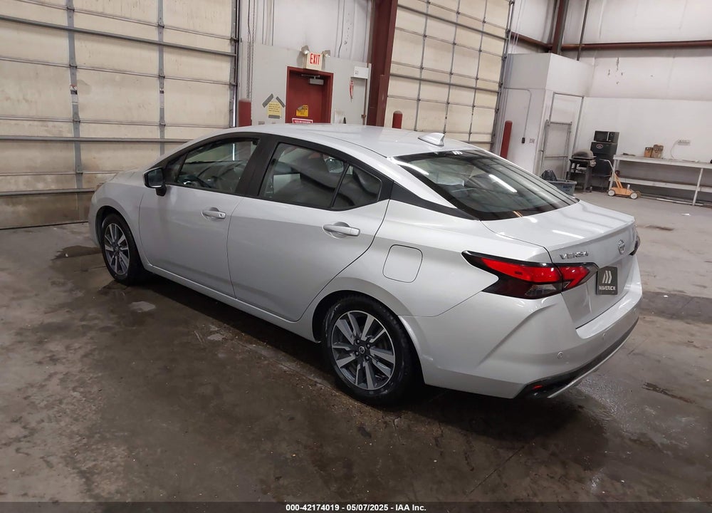 2021 NISSAN VERSA SV XTRONIC CVT VIN: 3N1CN8EV5ML821740