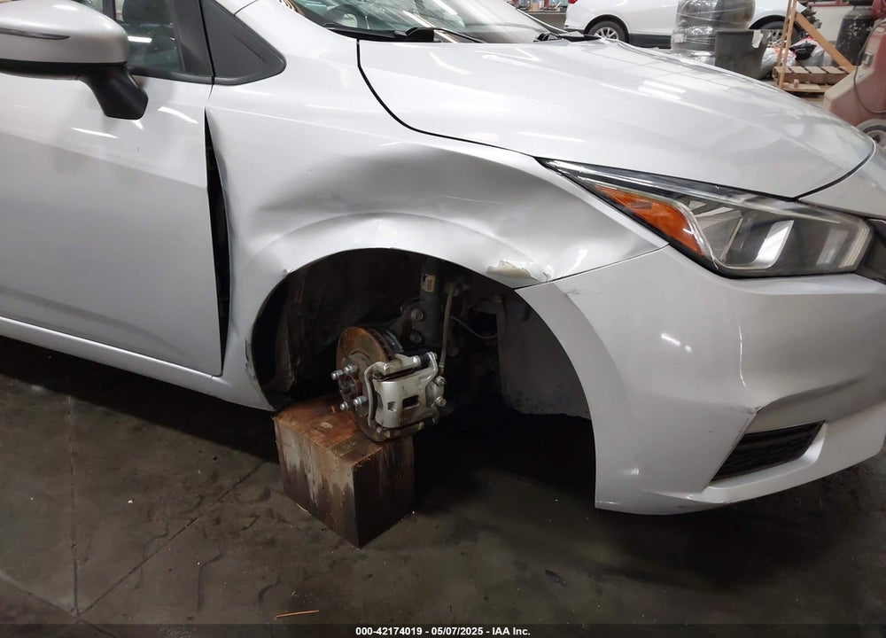 2021 NISSAN VERSA SV XTRONIC CVT VIN: 3N1CN8EV5ML821740