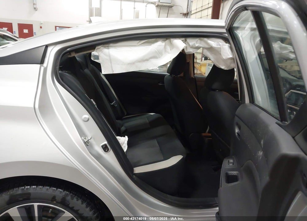 2021 NISSAN VERSA SV XTRONIC CVT VIN: 3N1CN8EV5ML821740