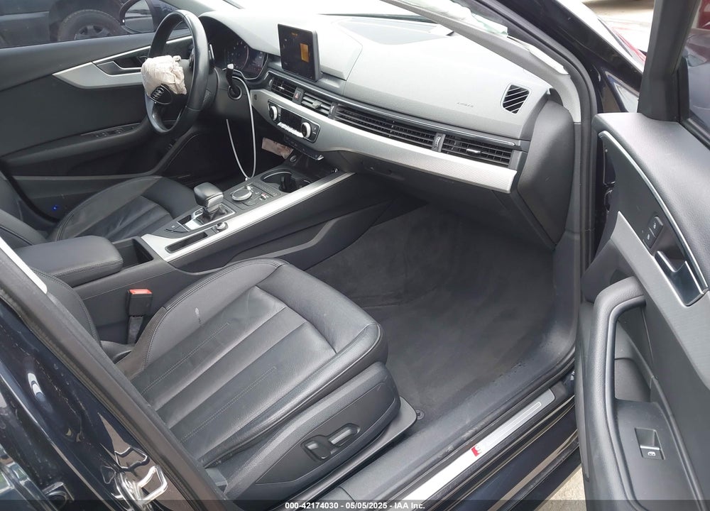 2018 AUDI A4 2.0T TECH ULTRA PREMIUM/2.0T ULTRA PREMIUM VIN: WAULMAF41JN011396