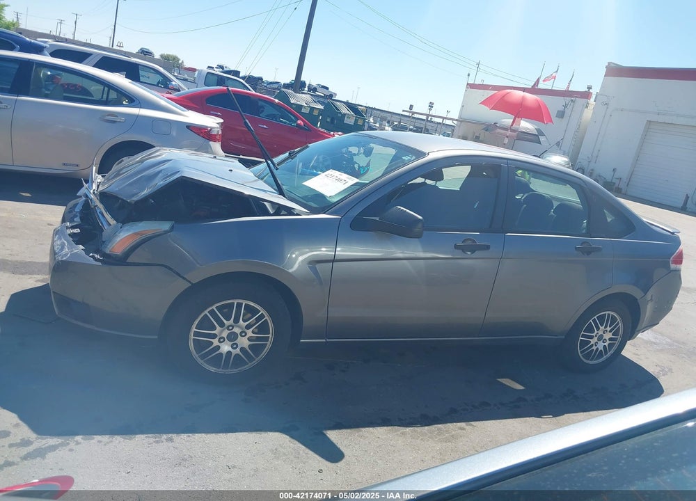 2011 FORD FOCUS VIN: 1FAHP3FN8BW127054