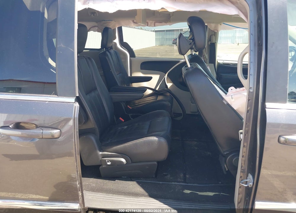 2016 CHRYSLER TOWN & COUNTRY TOURING VIN: 2C4RC1BGXGR292660