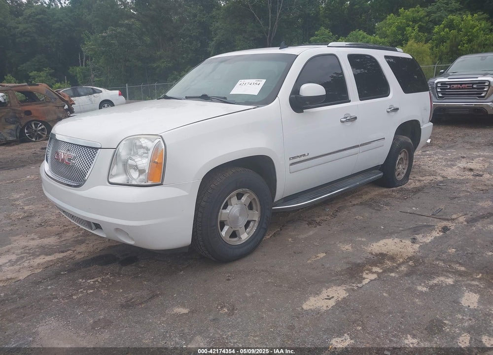 2013 GMC YUKON DENALI VIN: 1GKS1EEF7DR308188
