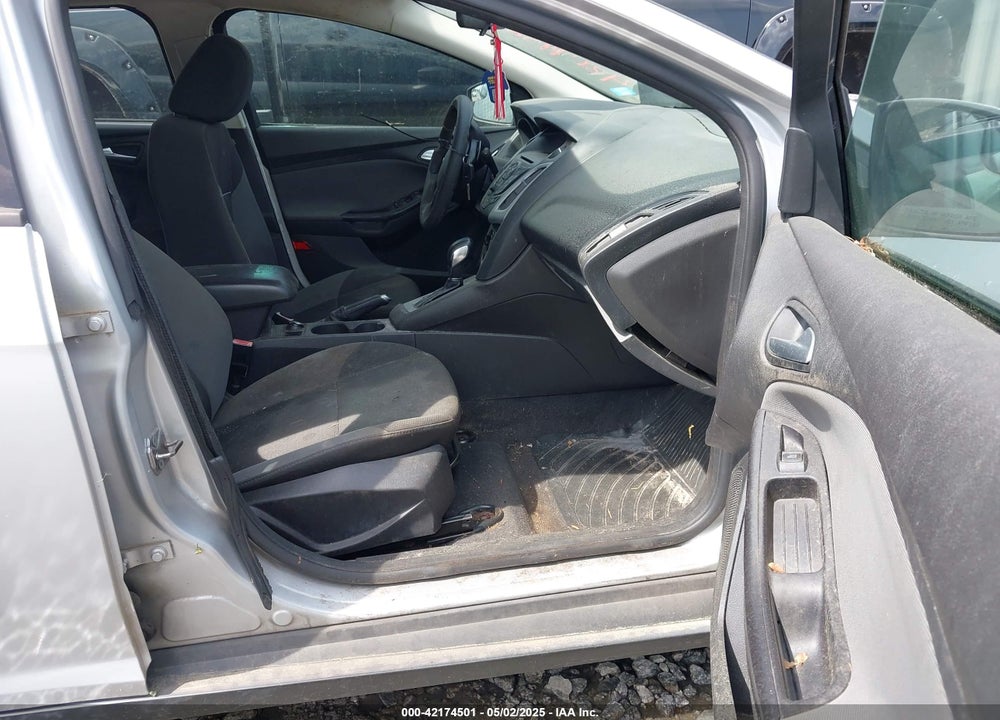 2013 FORD FOCUS VIN: 1FADP3K21DL240939