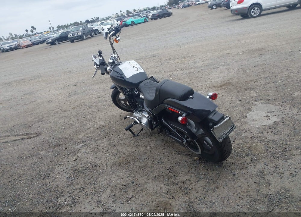 2022 HARLEY-DAVIDSON FXST VIN: 1HD1BVJ29NB027087