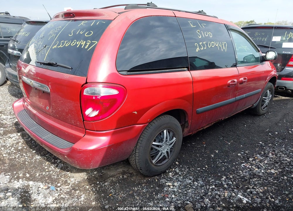 2006 CHRYSLER TOWN & COUNTRY VIN: 1A4GP45R86B572529