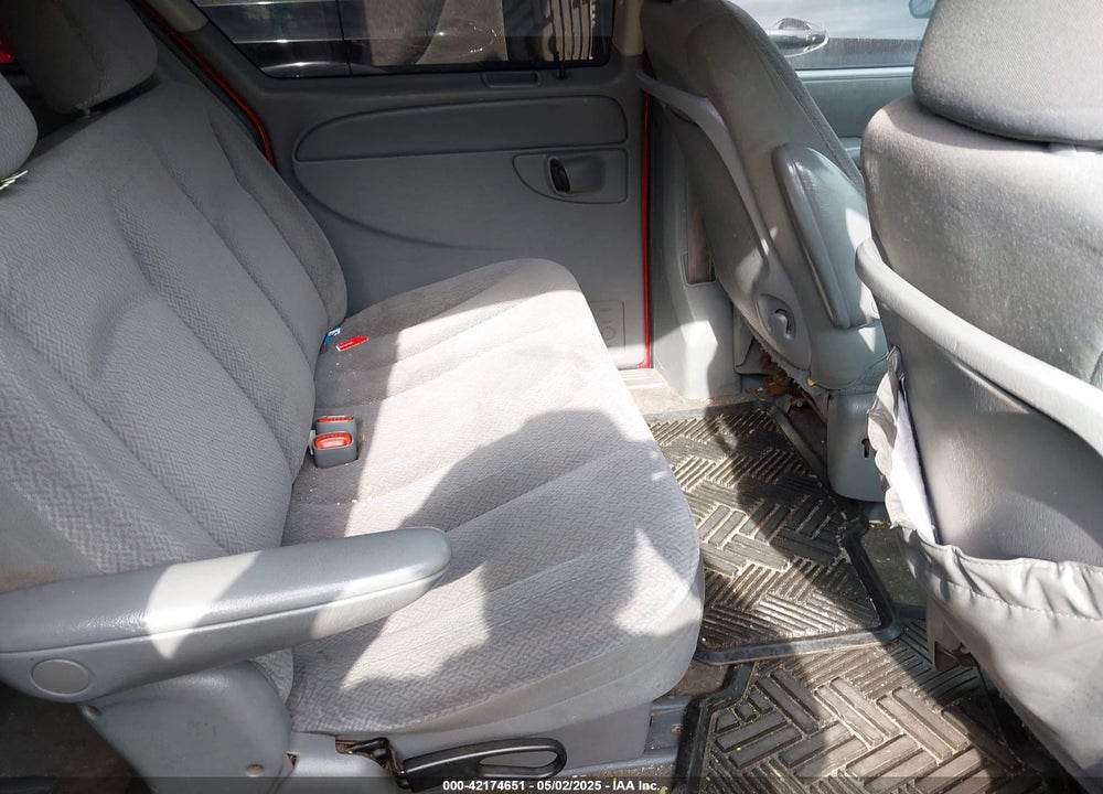 2006 CHRYSLER TOWN & COUNTRY VIN: 1A4GP45R86B572529