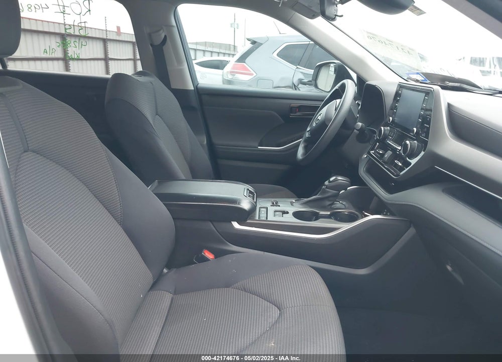 2022 TOYOTA HIGHLANDER VIN: 5TDCZRAH0NS553876