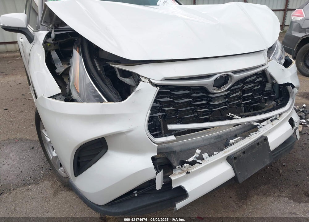 2022 TOYOTA HIGHLANDER VIN: 5TDCZRAH0NS553876