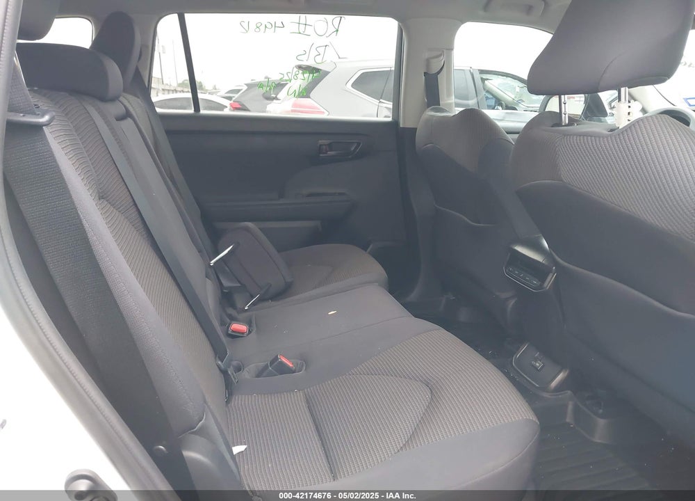 2022 TOYOTA HIGHLANDER VIN: 5TDCZRAH0NS553876